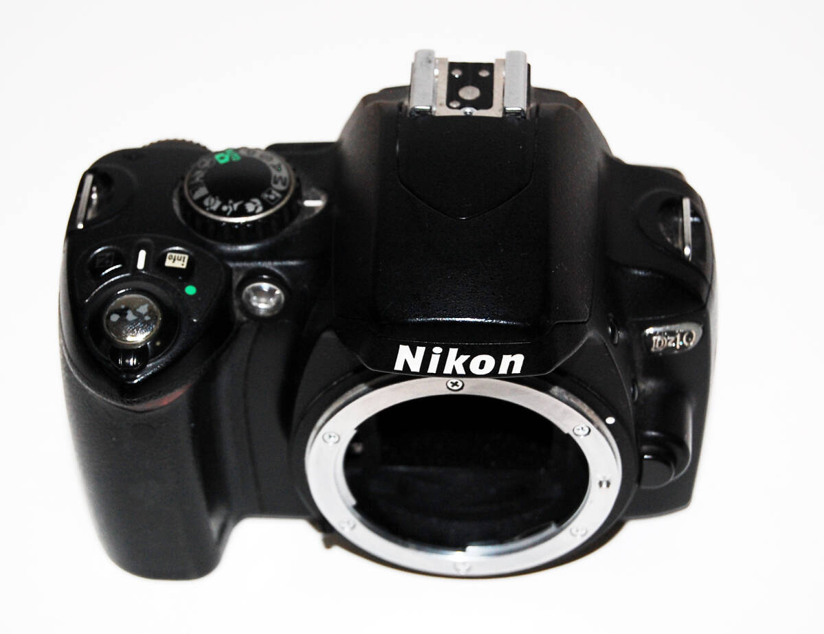 ■■ニコンD40,完全ジャンクです。部品取りにどうぞ■■