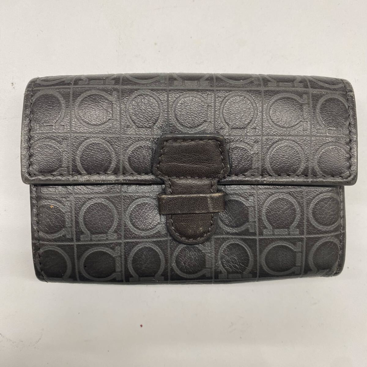 3yt 美品 Salvatore Ferragamo サルヴァトーレフェラガモ 二つ折り財布 ガンチーニ柄 レザー コインケース 