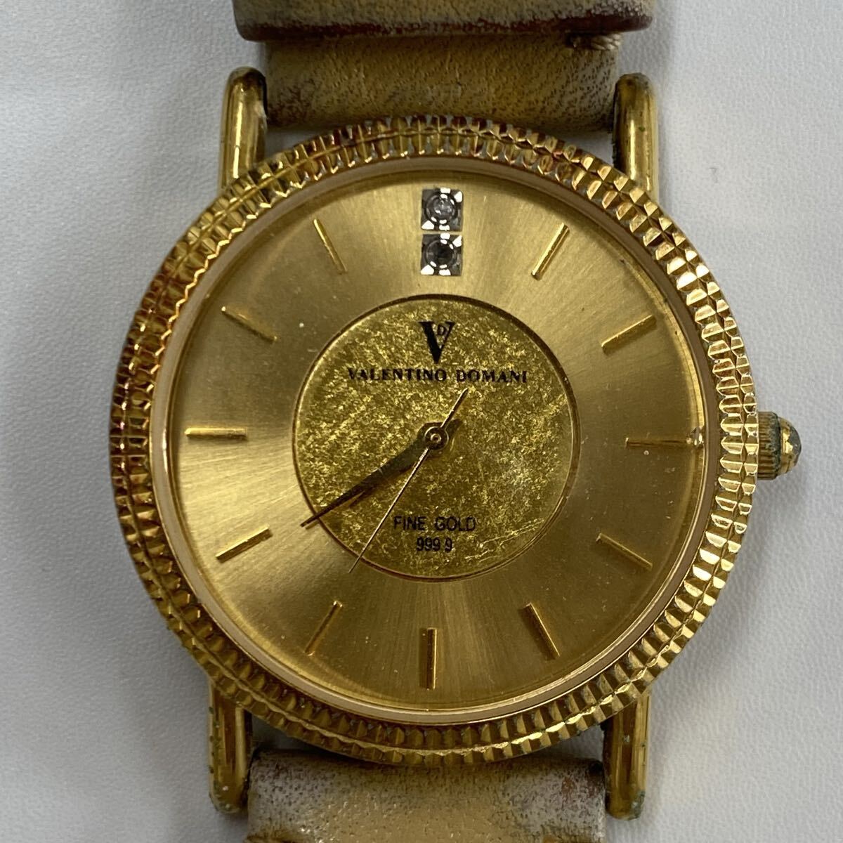 2rc VALENTINO DOMANI ヴァレンチノドマーニ VD-1023 FINE GOLD 999.9 クォーツ アナログ ラウンド 腕時計 ゴールド文字盤
