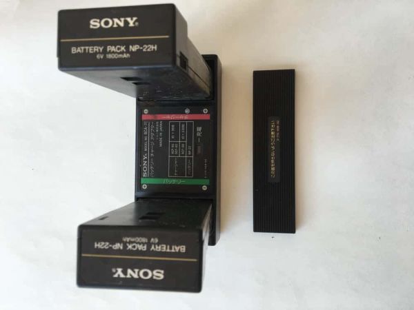 30637 ビデオ カメラ アダプター SONY NP-22H BCA70