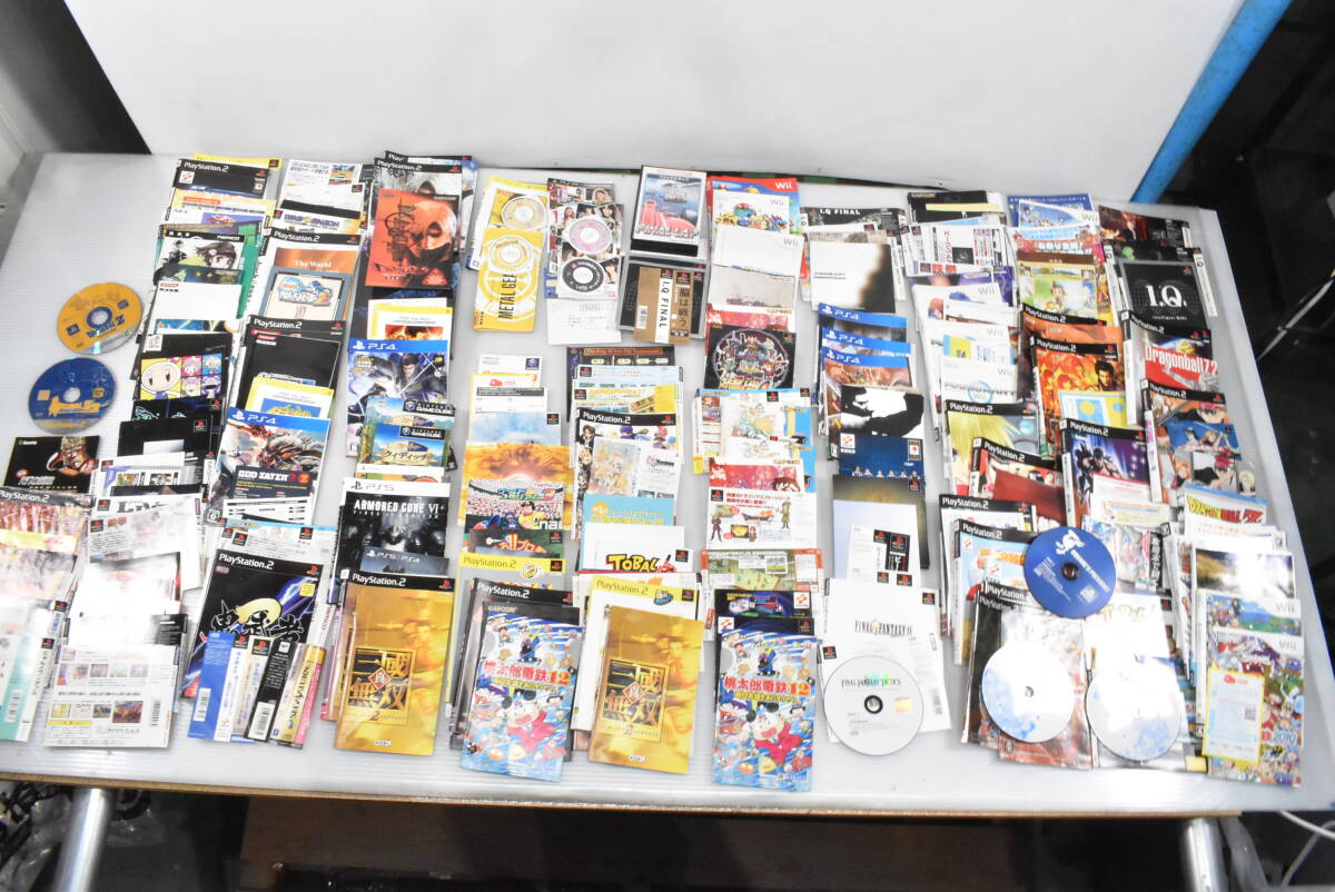 1円～/未検品★ソフト無し ゲームソフト 紙ジャケット 説明書のみ まとめて147点セット まとめ売り 大量 PS5 PS2 PS PS4 Wii PS3 R619
