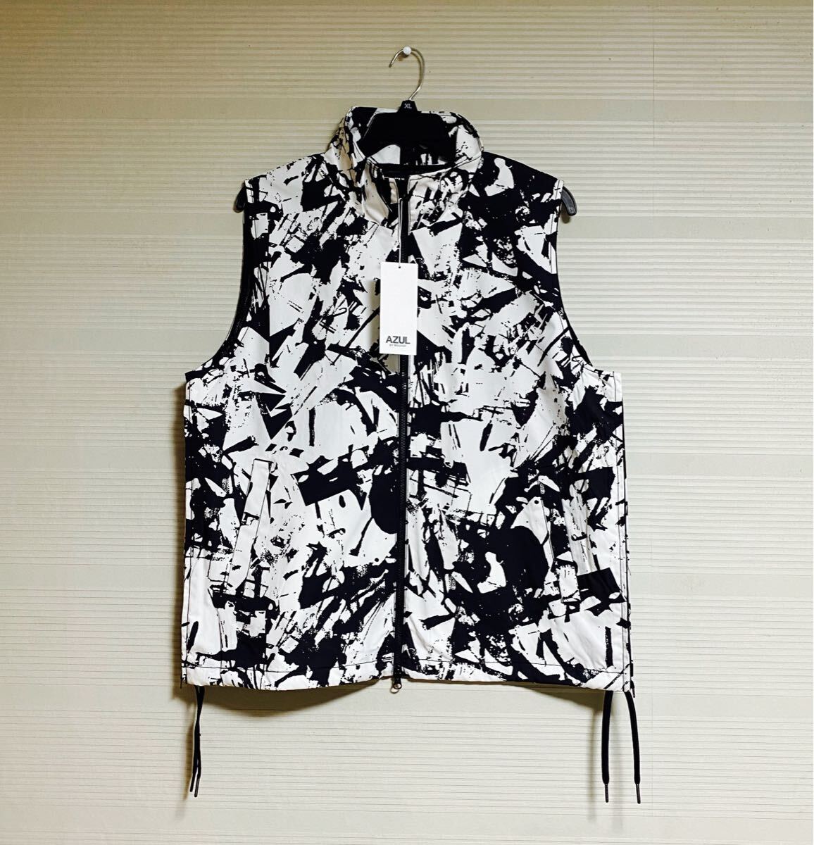 新品 正規品 AZUL BY MOUSSY メンズ ベスト 白黒 フリーサイズ