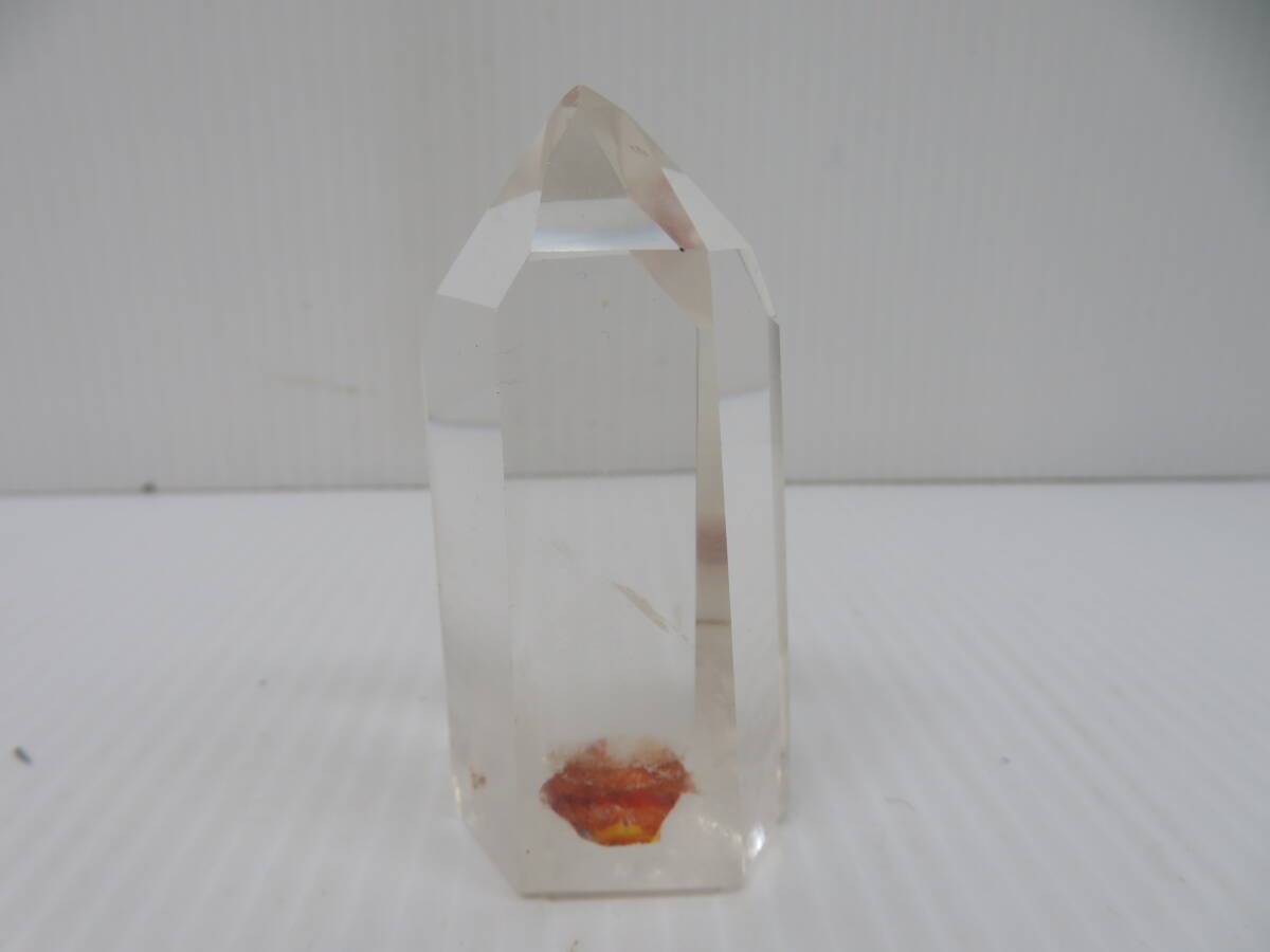 水晶　置物　クォーツ　クリスタル　ポイント　インクルージョン　H7ｃｍ　重量　111ｇ