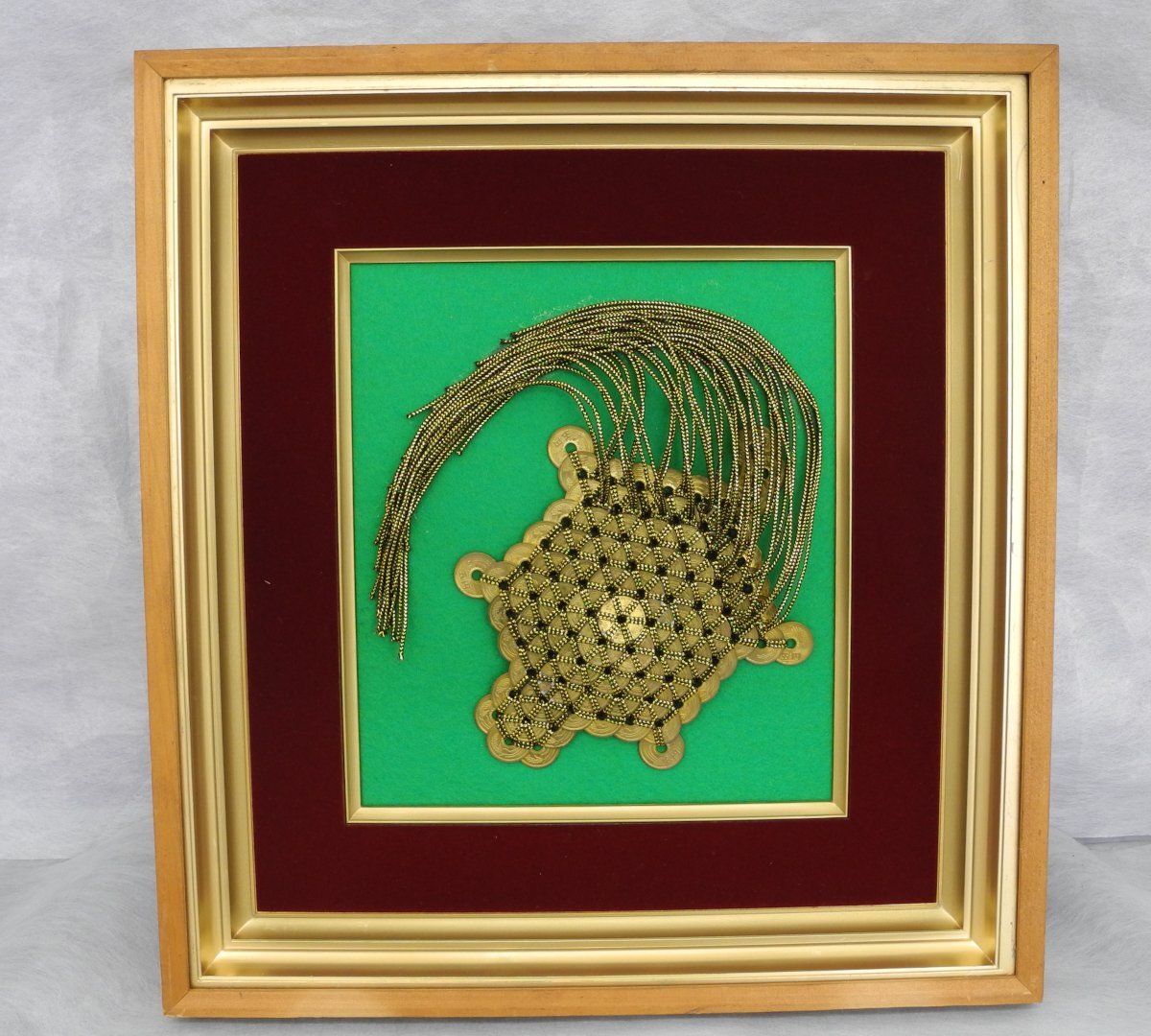 銭亀 五円玉亀 手芸 インテリア 縁起物 41.8cm×45cm 額入 中古品 現状お渡し
