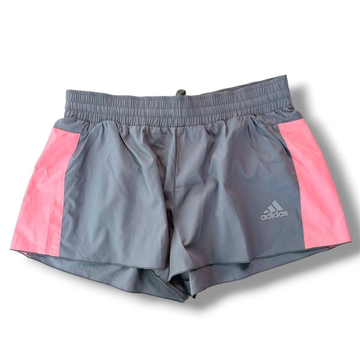 国内正規品★ adidas アディダス レディース ランニングショーツ ハーフパンツ グレー/ピンク Mサイズ スポーツウェア トレーニング 古着