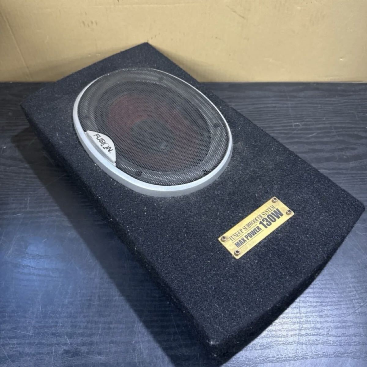 RN74 FUSION チューンナップサブウーファー アンプ内蔵 130W 本体のみ 動作未確認 現状品