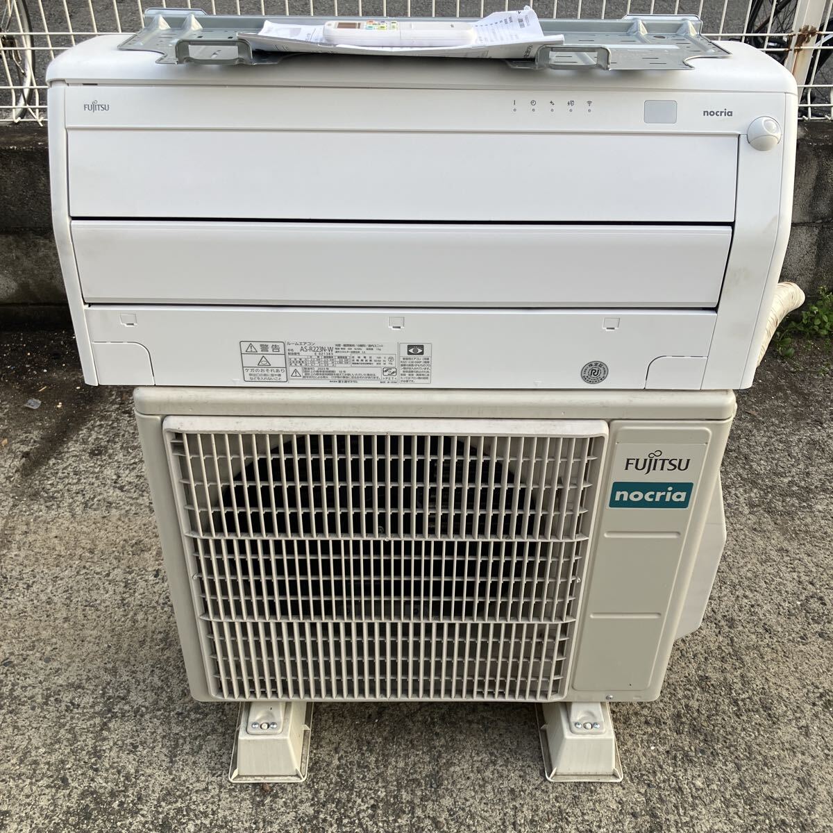 RN100 FUJITSU nocria AS-R223N-W 2023年製 富士通 ノクリア ルームエアコン おもに6畳用 リモコン・背板付 ポンプダウン済み