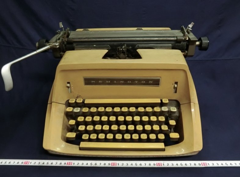 L2006 レミントン社製 タイプライター Remington ビンテージ　ジャンク