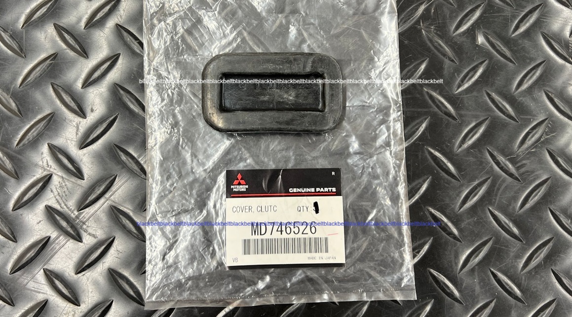 ■三菱純正■Lancer EvoV/Ⅵランサー エボ5 RS(98M)/エボ6 CP9A 95/08-00/08 クラッチ ハウジング インスペクション ホールカバー MD746526