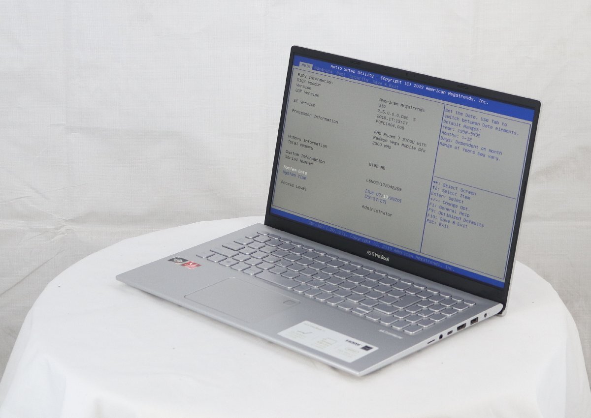 ASUS X512D VivoBook 15　AMD Ryzen 7 3700U with Radeon Vega Mobile Gfx 2.30GHz 8GB 512GB(SSD)■一部保証品
