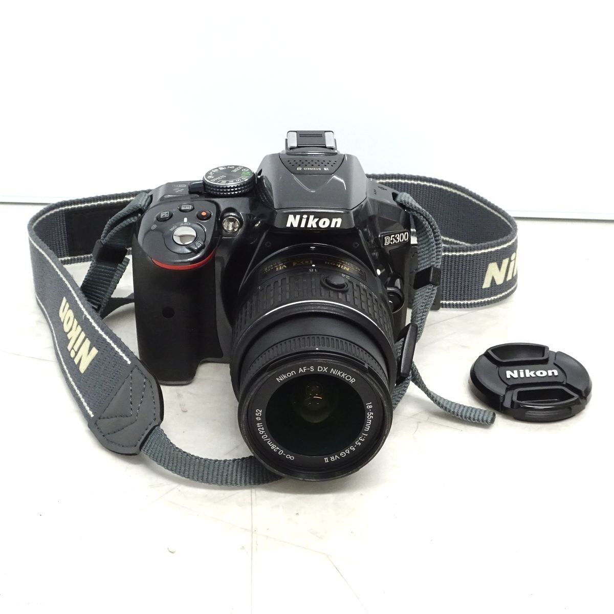 Nikon D5300 デジタル一眼レフカメラ AF-S 18-55 VR レンズセット 撮影枚数1810枚【中古】#437831
