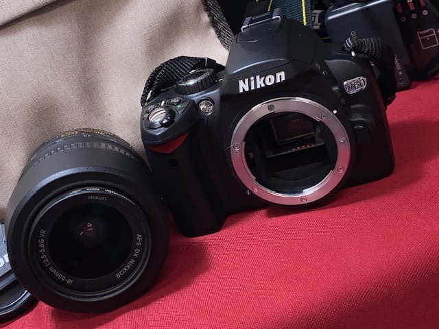 ※32727 Nikon D60 一眼レフ カメラ EF 18-55ｍｍ 1:3.5-5.6G ニコン デジカメ