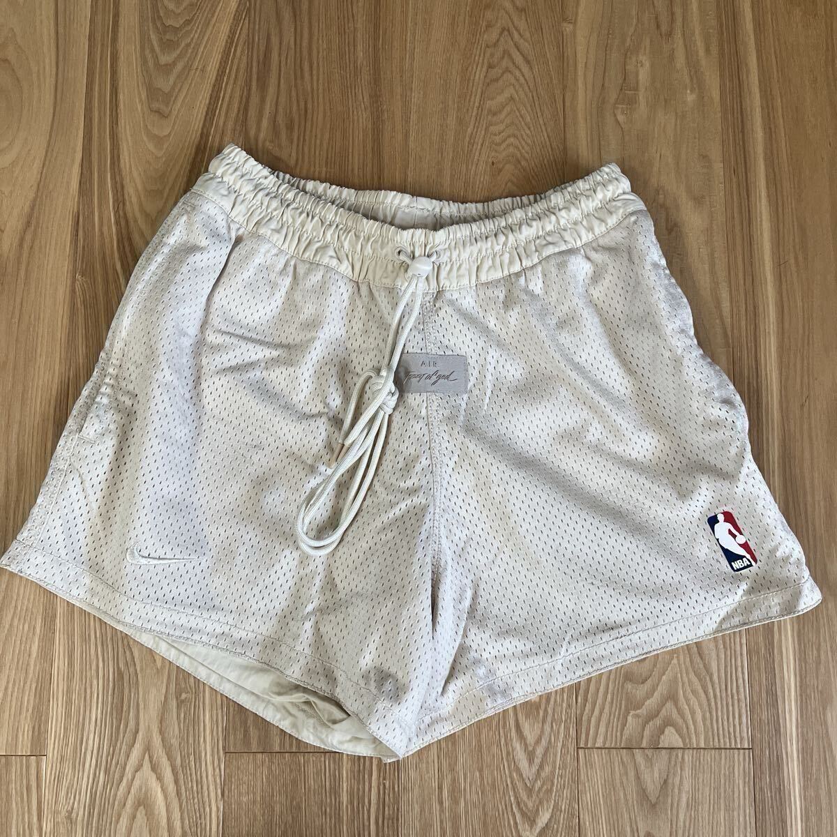 [新品/試着のみ]FEAR OF GOD × NIKE NBAコラボ メッシュハーフパンツ XS(検:AJ1 ジョーダン ESSENTIAL S JORDAN adidas ATHLETICS)