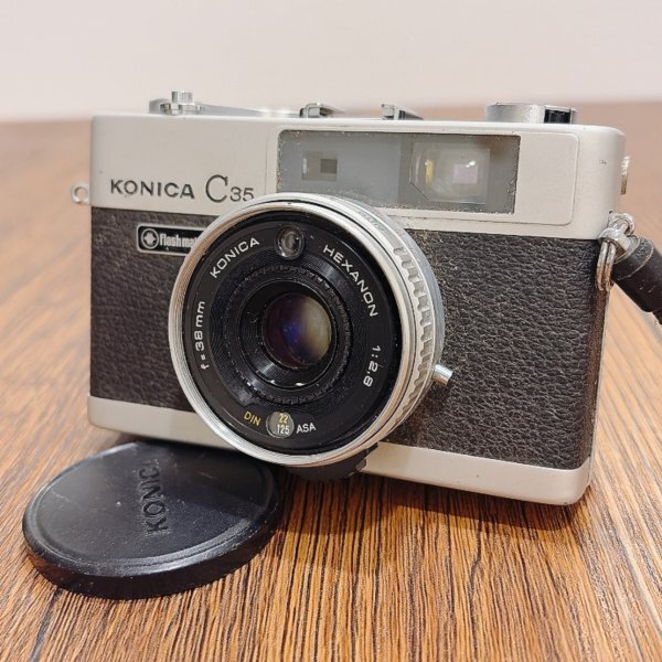 Konica C35 Flashmatic ジャーニーコニカ フィルムカメラ 動作未確認 ジャンク