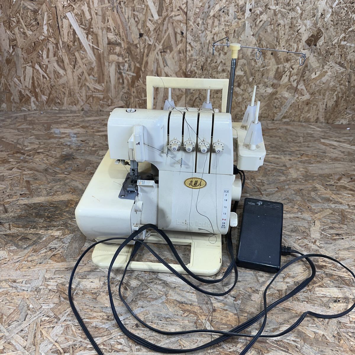 mdhd0411/1円〜/JUKI/ジューキ/baby lock/ベビーロック/衣縫人/ロックミシン/BL55/裁縫/ハンドクラフト/ペダル付き/通電のみ確認/ジャンク