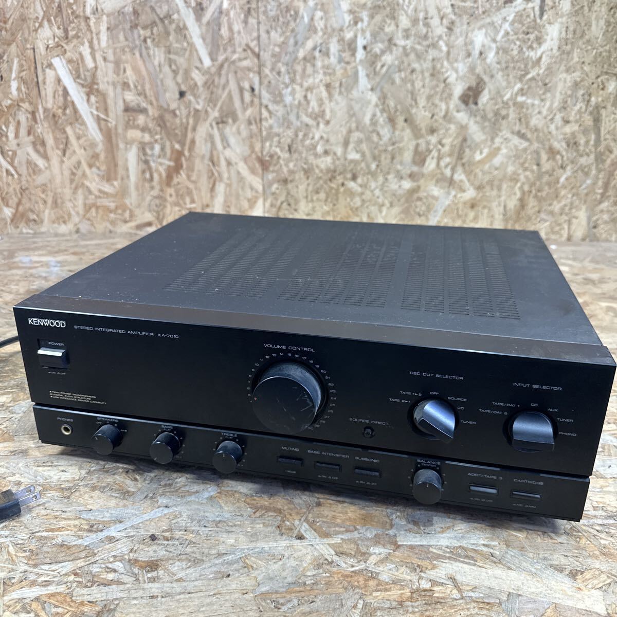 ae0411/1円〜/KENWOOD/ケンウッド/ステレオアンプ/KA-7010/オーディオ/音響機器/通電のみ確認/ジャンク