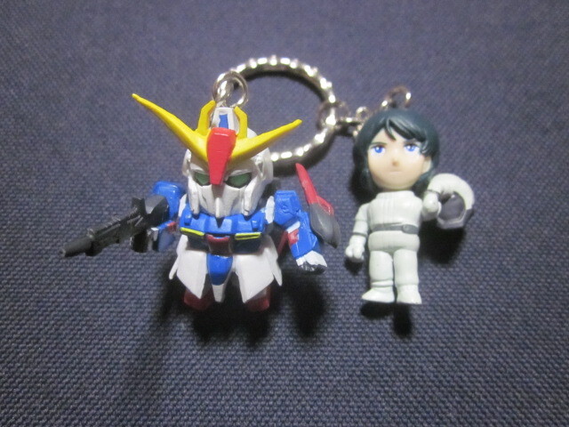 ■ニュータイプパイロット＆MSキーホルダー カミーユ＆Zガンダム②■