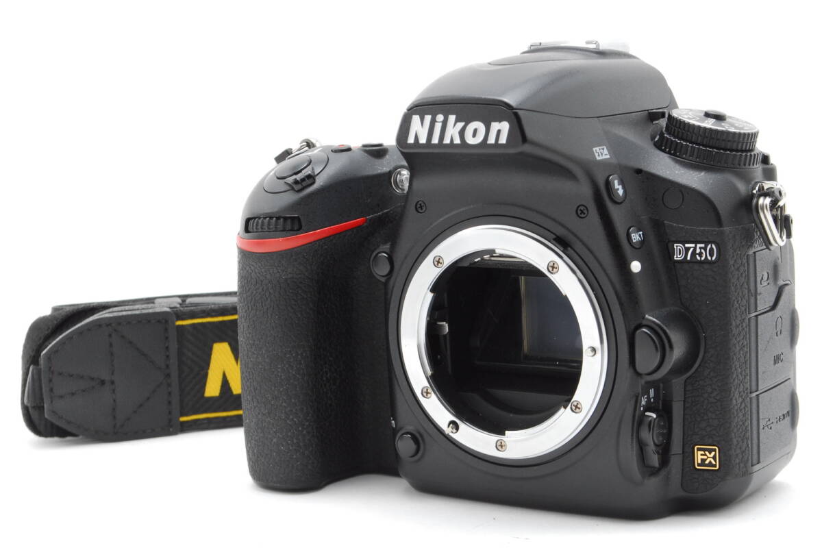 Nikon D750 24.3MP FX Digital Camera Body 98,251 count #1070