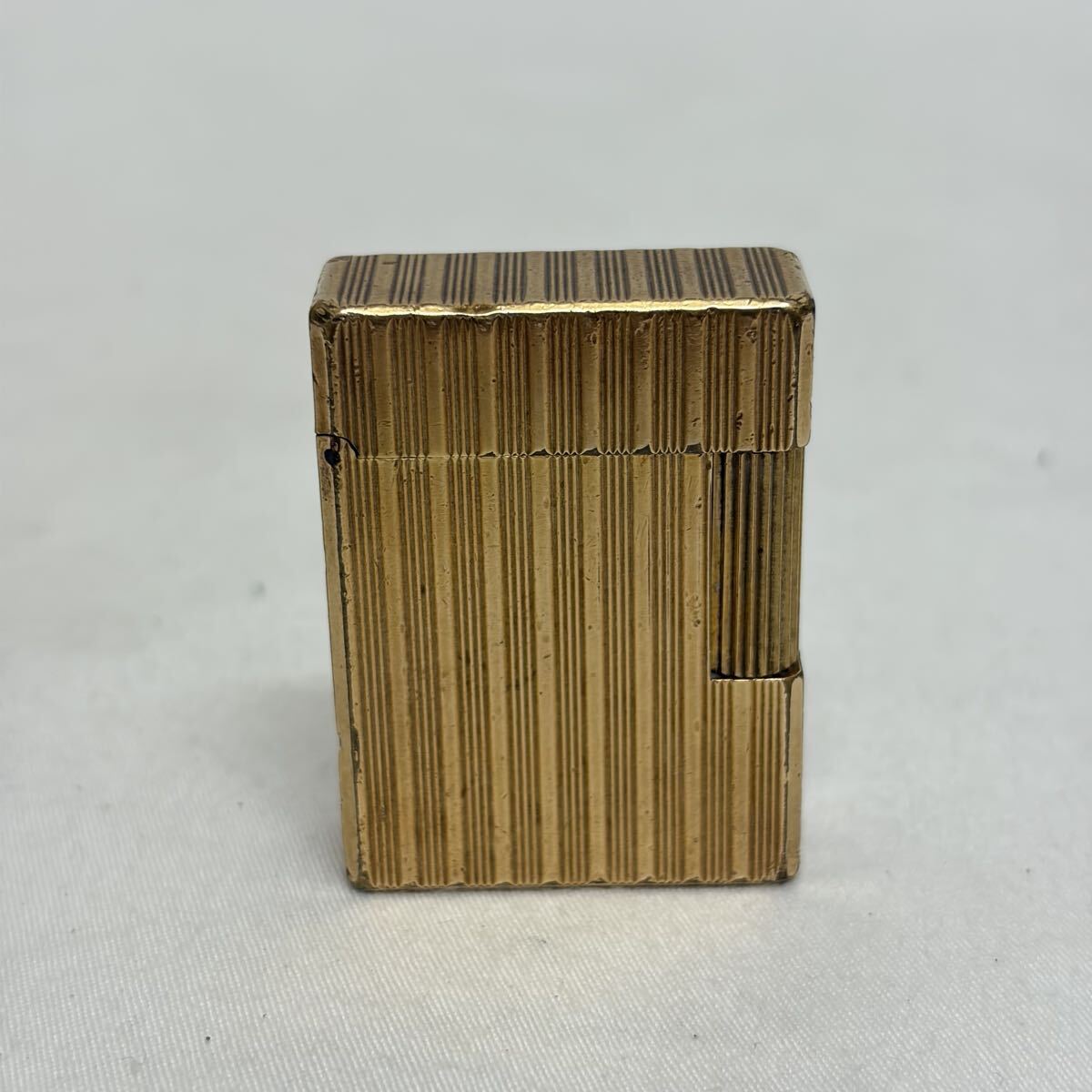 0008【0401 B-1662】S.T. Dupont デュポン ライン1 ゴールドカラー ガスライター ライター ローラー式 喫煙具 喫煙グッズ 火花確認済み