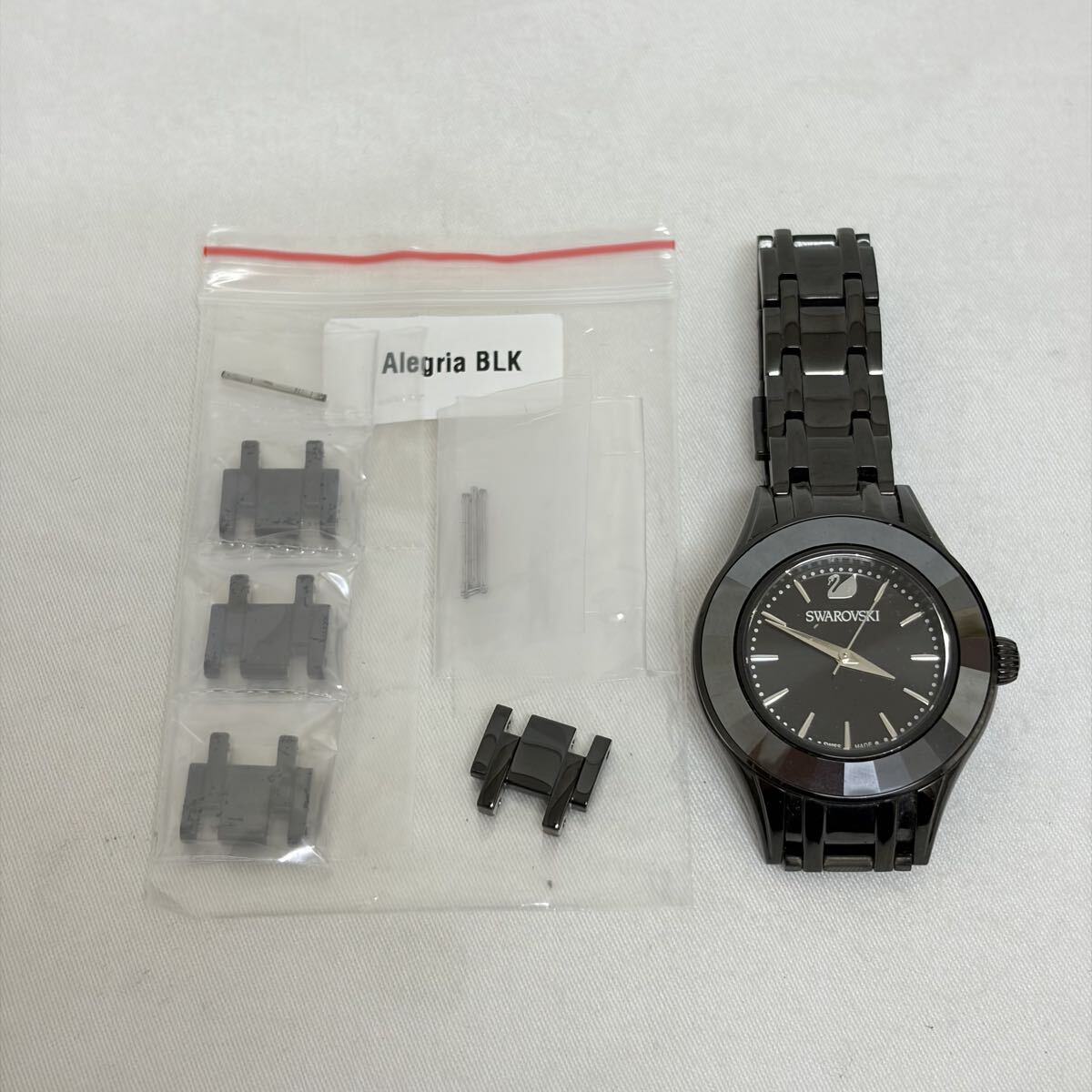 004【0401 B-1582】SWAROVSKI スワロフスキー アレグリア ブラック文字盤 クォーツ レディース 腕時計 不動品