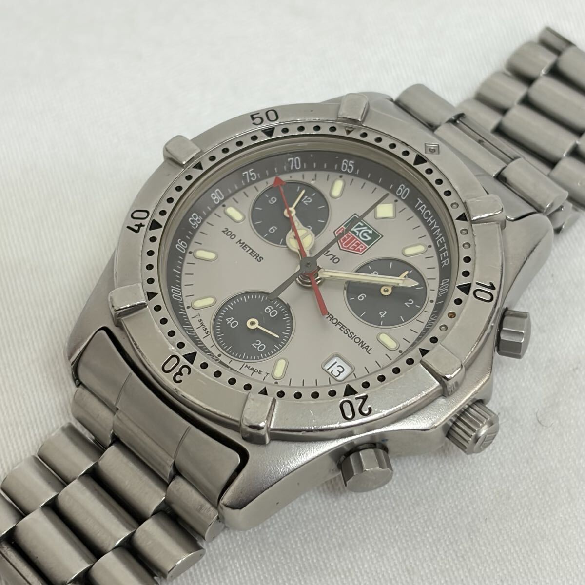 00004【0401 B-1717】TAG Heuer タグホイヤー 560.206 プロフェッショナル 200ｍ クォーツ クロノグラフ メンズ 腕時計 不動品