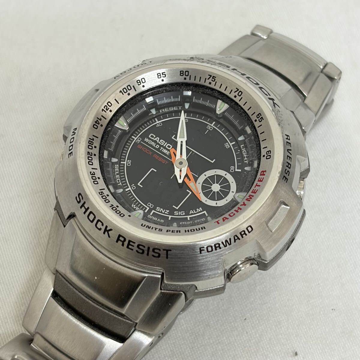 003【0401 B-1716】CASIO カシオ G-SHOCK ジーショック G-700D クォーツ アナログ ラウンド シルバー系 メンズ 腕時計 不動品