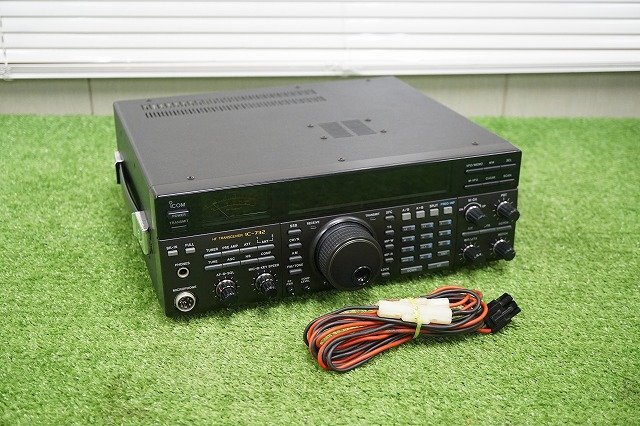 [QS][C6888612] ICOM アイコム IC-732 HF トランシーバー アマチュア無線 ジャンク品