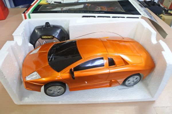 B0403 　YSN　ワイエスエヌ 1/16　ITALIAN SPEED LED付ラジコンカー（オレンジ）　60/定形外920　個別説明を必ずお読みください
