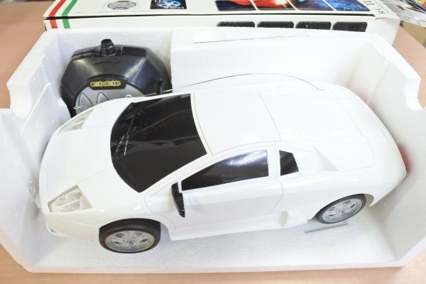 B0403 　YSN　ワイエスエヌ 1/16　ITALIAN SPEED LED付ラジコンカー（白）　60/定形外920　個別説明を必ずお読みください
