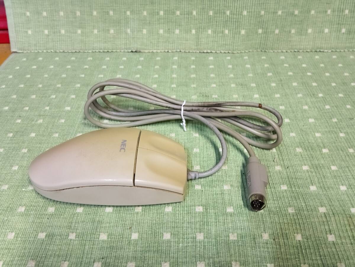 当時物！希少なNEC「ＰＣ－９８００」パソコンの純正マウス/希少なミニDIN ９ピン501012-1000（中古品）PC-9801/PC-9821レトロ昭和