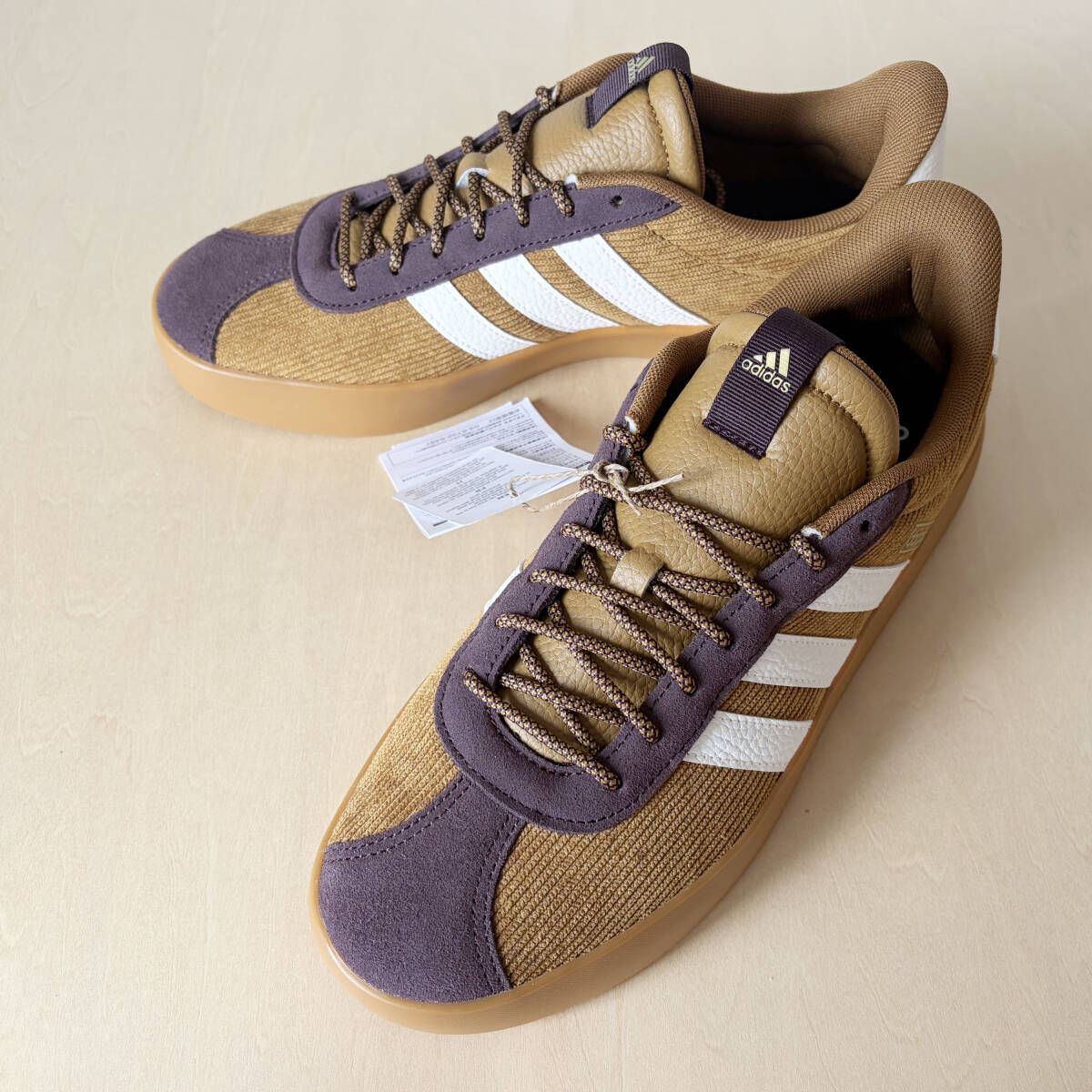 【新品特価】26.5cm アディダス VLコート adidas VL COURT 3.0M CORDUROY CAMEL US8.5/26.5cm JS2045