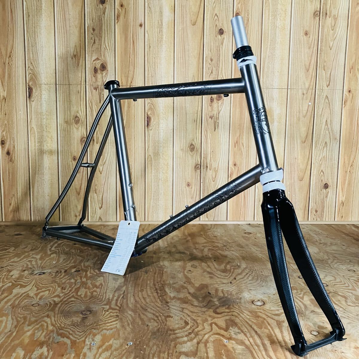 【希少・未使用品】MERLIN CYRENE チタンフレーム エングレービング仕様 マリーン ミニベロ 20インチ(406) カーボンフォーク付 希少