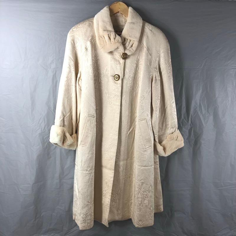 エーシーバング A.C.BANG コート ファー 刺繍 飾りボタン クリーム色系 FREEサイズ 926045