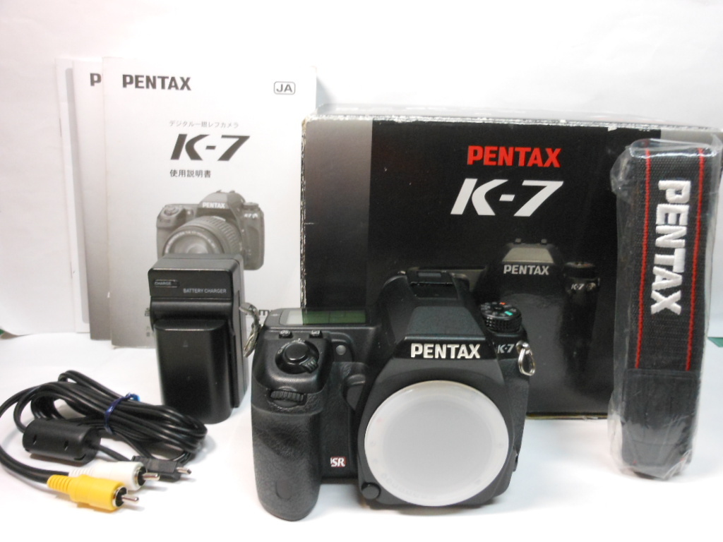 ☆希少美品級☆ ペンタックス　 K－７ 一眼カメラボディ　 即日発送　pentax　大人気　元箱・バッテリー・充電器付