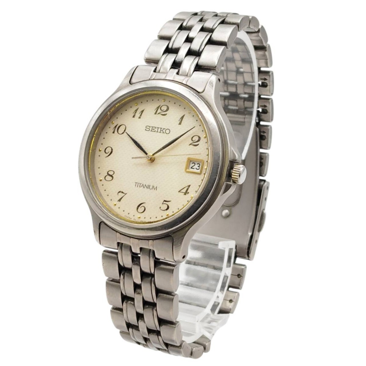 S-05911 セイコー SEIKO チタン TITANIUM 7N42-8A60 クォーツ QZ SS 電池式 腕時計 メンズ腕時計 10気圧防水 動作確認済 稼働品 015