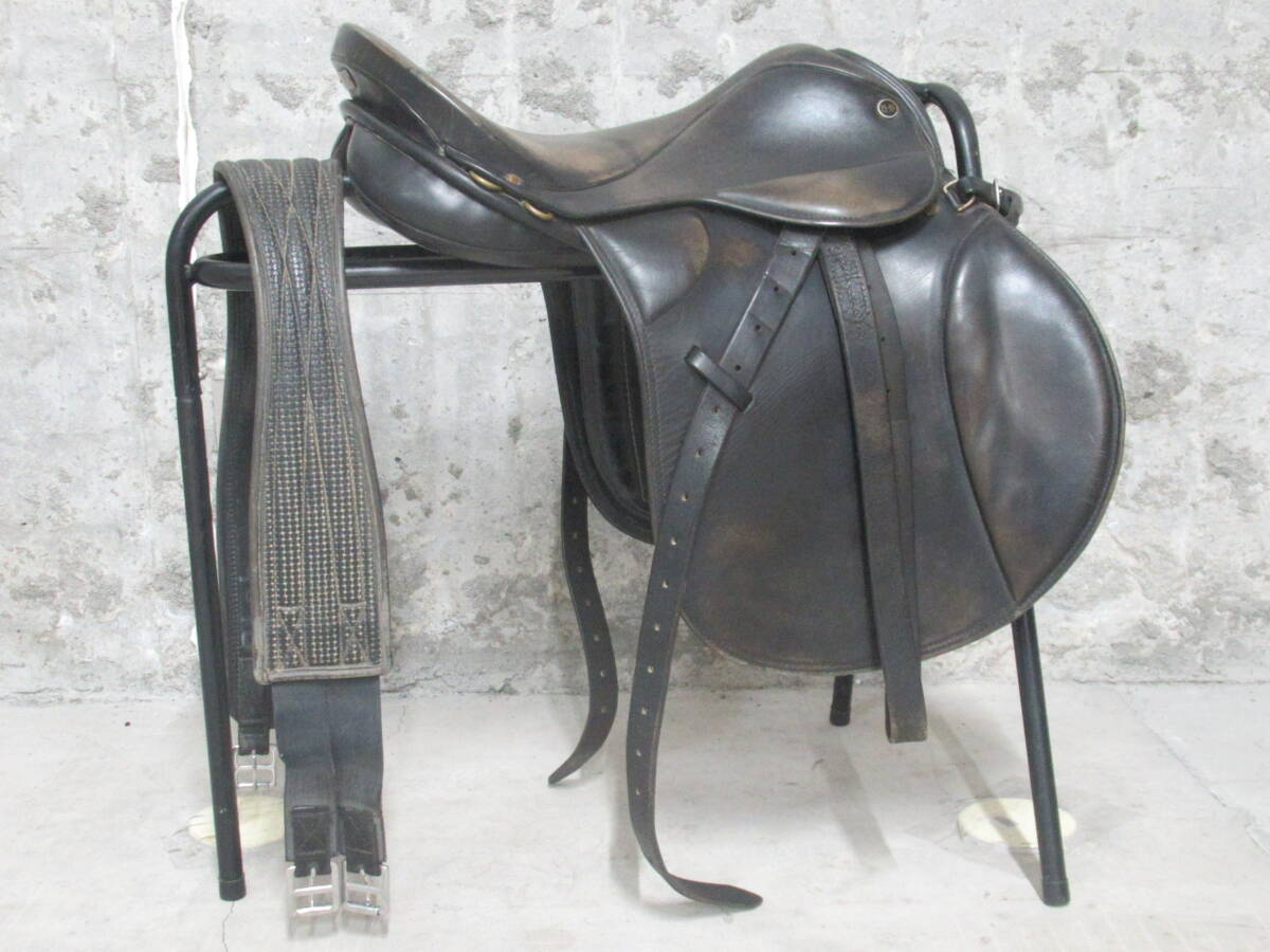 HARRISON BROWN ハリソンブラウン 鞍 Windsor ウィンザー 16 1/2 Mサイズ / 腹帯 全長約107cm 乗馬 馬術 管理8H0403B-H1