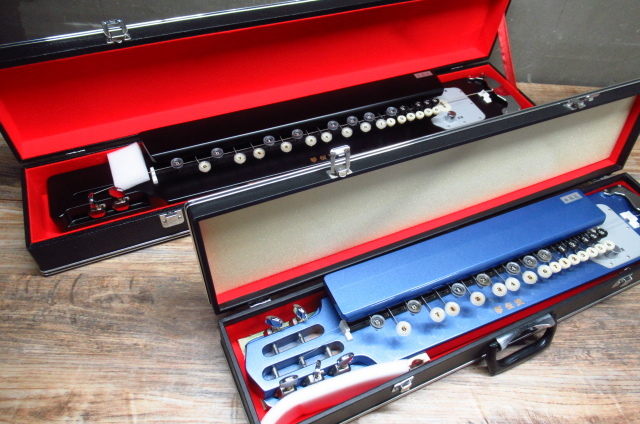 2点セット 動作未確認 現状品 大正琴 琴伝流 桜花 菊花 和楽器 ケース付き 管理8S0411E-G3