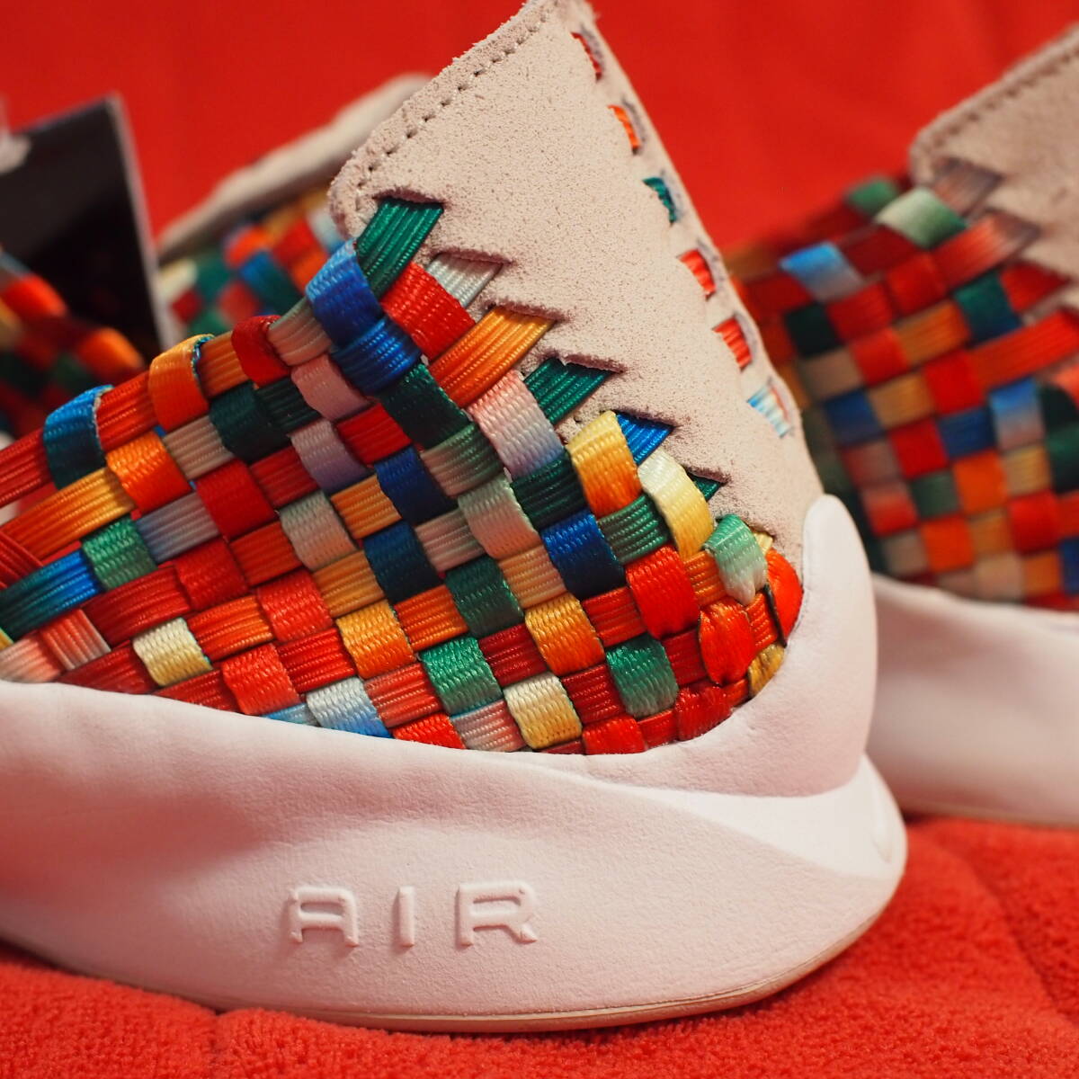 未使用 AIR WOVEN PREMIUM RAINBOW 898028-001（ライトボーン/ユニバーシティレッド/チームオレンジ）エア ウーブン ナイキ レインボー 革