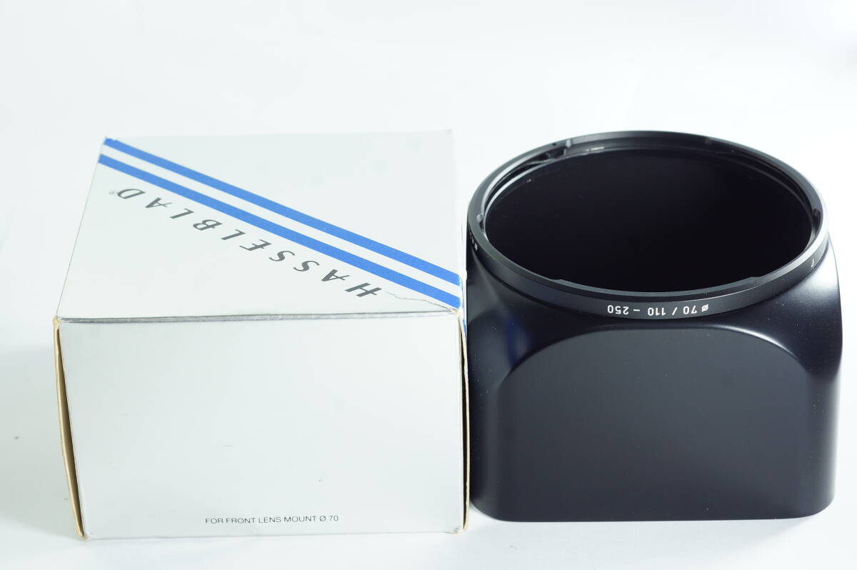 1053『とてもキレイ』HASSELBLAD 70／110-250 110mm 150mm 250mm用　純正フード ハッセルブラッド レンズフード