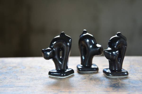 NO.332 古い小さな黒猫の置物 3個SET 未使用品 検索用語→Aクロネコルネ昭和レトロアンティークヴィンテージ古道具オブジェ
