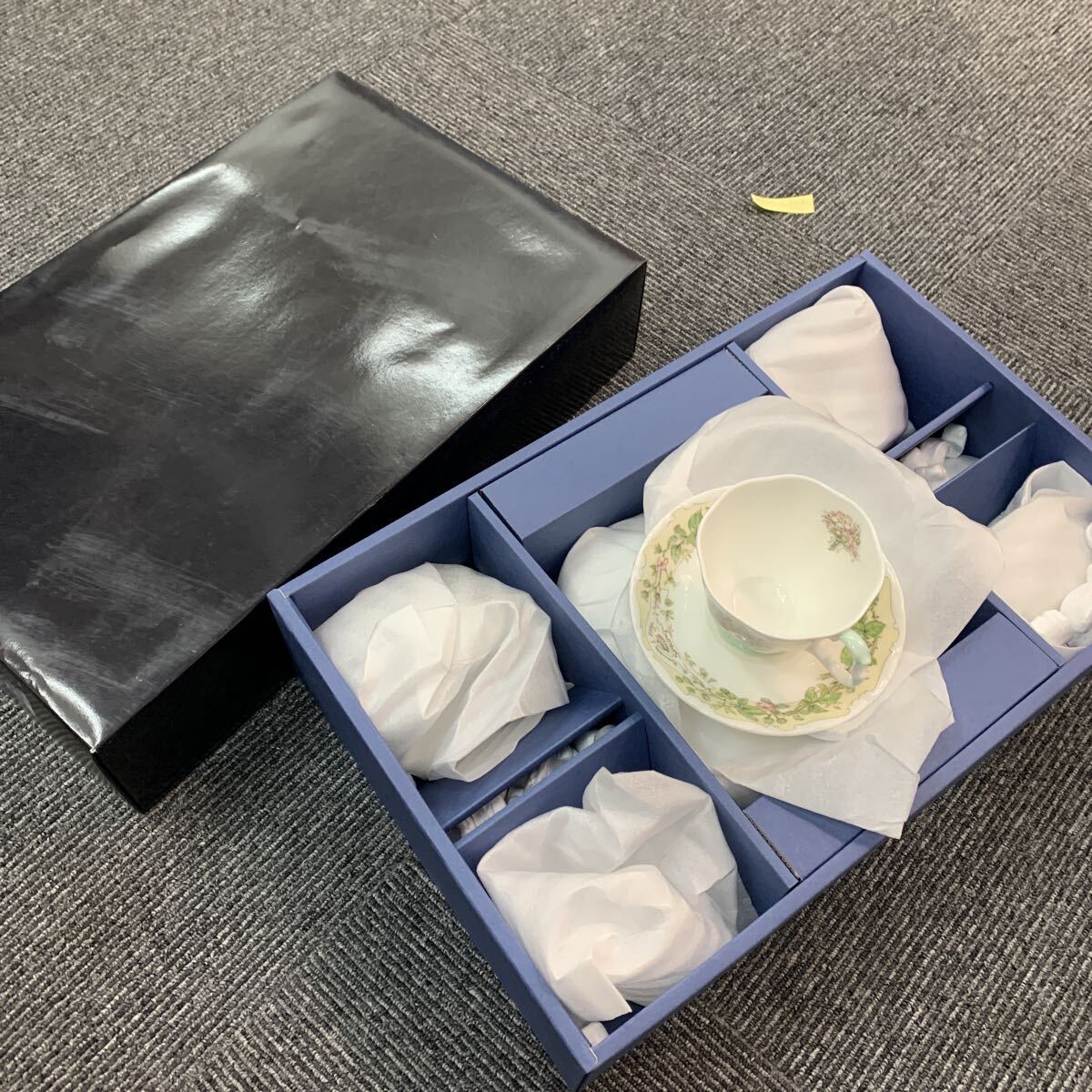 490 ロイヤルドルトン ROYAL Doulton 洋食器 カップ ソーサー 4セット コーヒーカップ