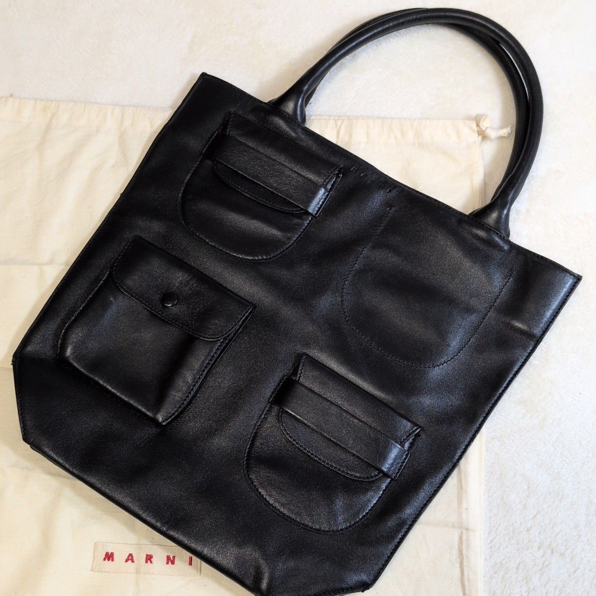 【美品/人気】 MARNI マルニ マルチポケットバッグ トートバッグ ハンドバッグ ブラック 黒 レザー 肩掛け バイカラー グリーン 多機能 