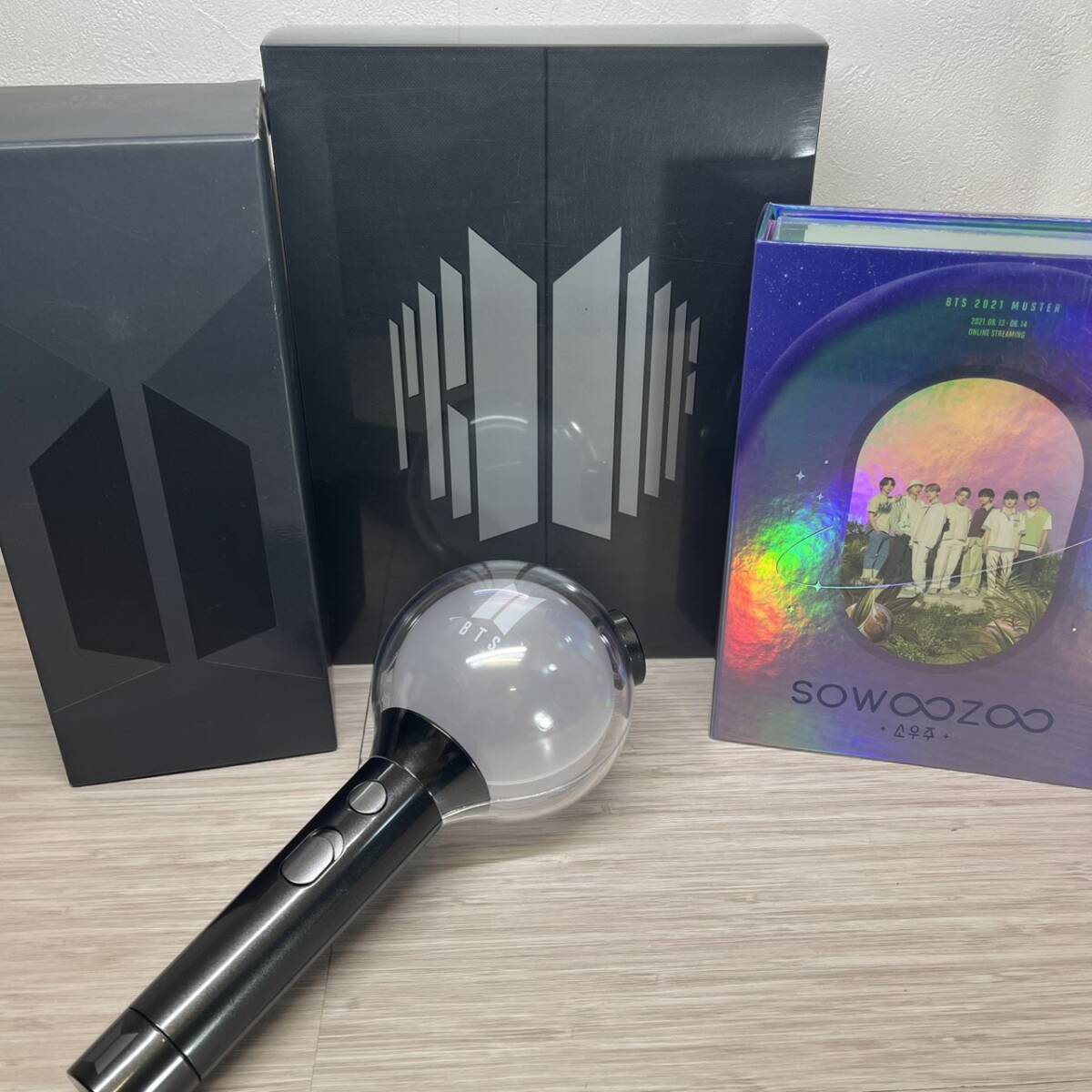 【MH-2934】中古品 BTS グッズ 2021 MUSTER SOWOOZOO/BTS PROOF/オフィシャルライトスティック MAP OF THE SOUL 韓国 アーティスト
