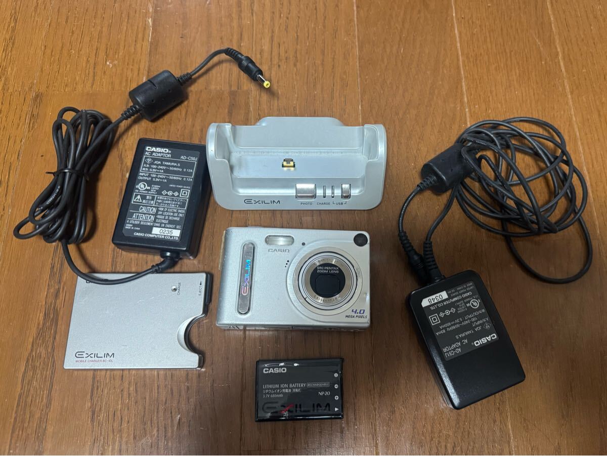 CASIO EXILIM EX-Z4 カシオ エクシリム デジタルカメラ シルバー