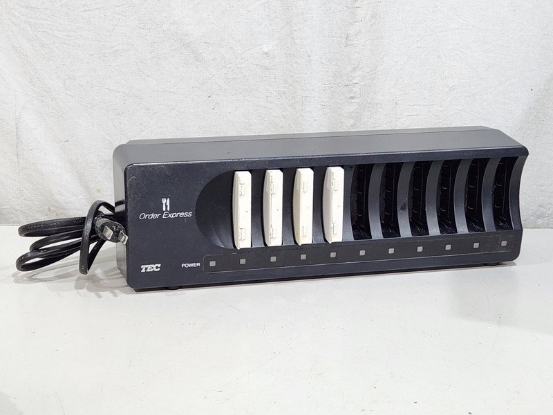 [現状品] TEC オーダーシステム周辺機器 バッテリー充電器 JDK-100 + ハンディターミナルバッテリー HTLBT-100 (1)