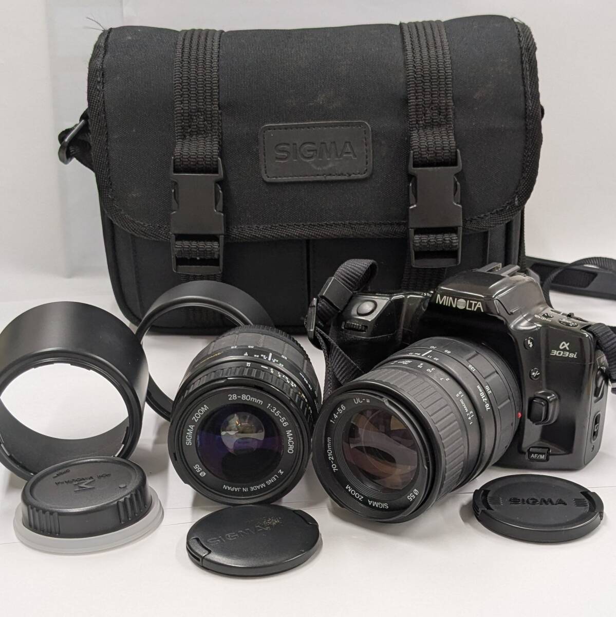 ミノルタ MINOLTA α303si レンズ 2個 レンズフード SIGUMA シグマ 70-210mm 28-80mm ケース付 ジャンク #16898