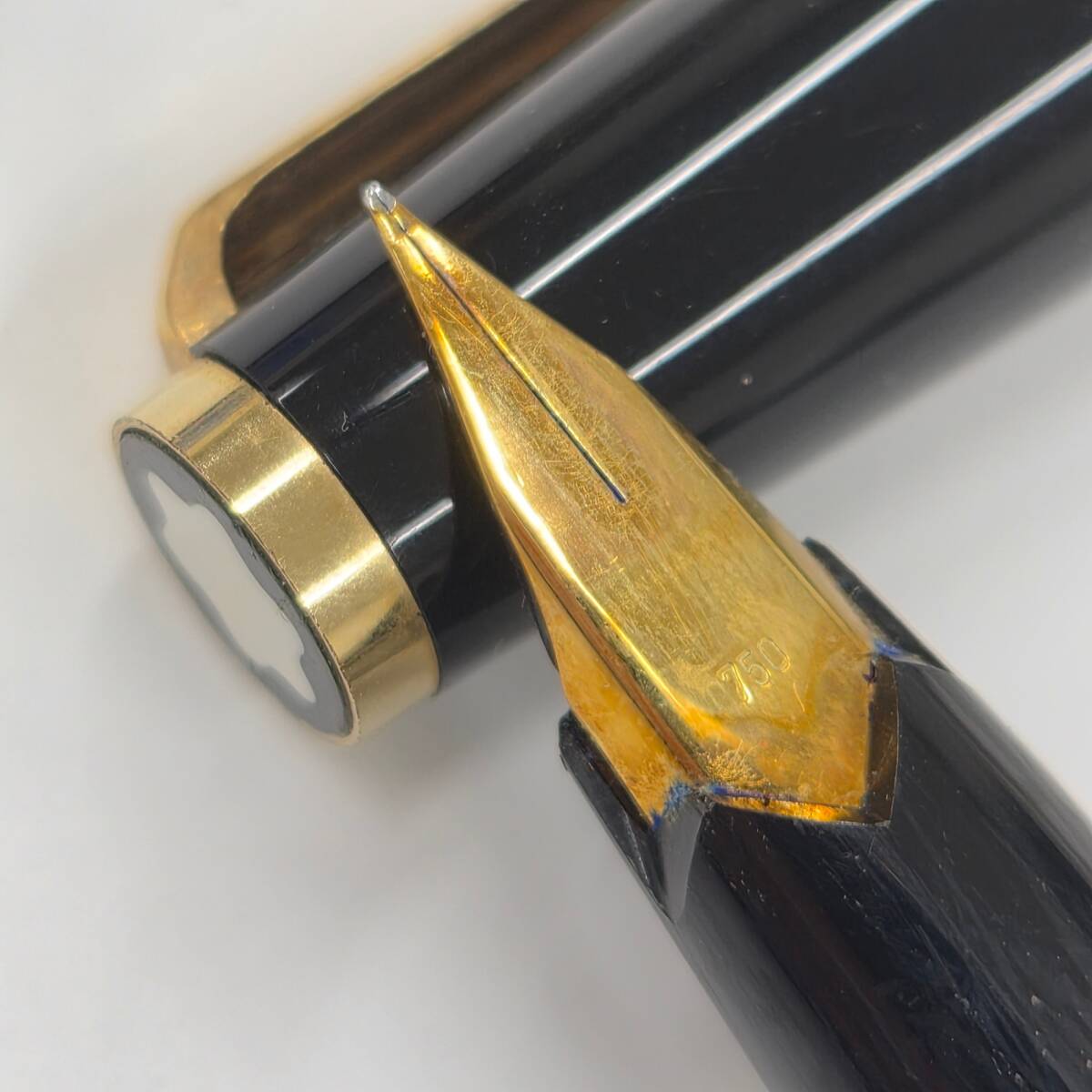 750刻印有り モンブラン 万年筆 Montblanc ペン先750 ケース付き 筆記未確認 ジャンク #17367