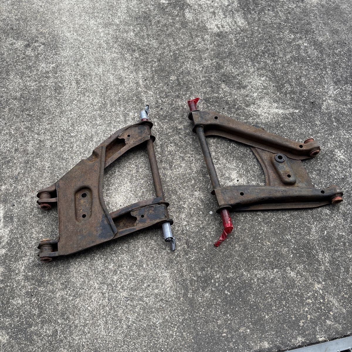 日産 S30Z リアロアアーム フェアレディZ S30 リヤアーム L型 L28 L20 L6 ニッサン DATSUN ダットサン 240Z S30 S31旧車 当時物