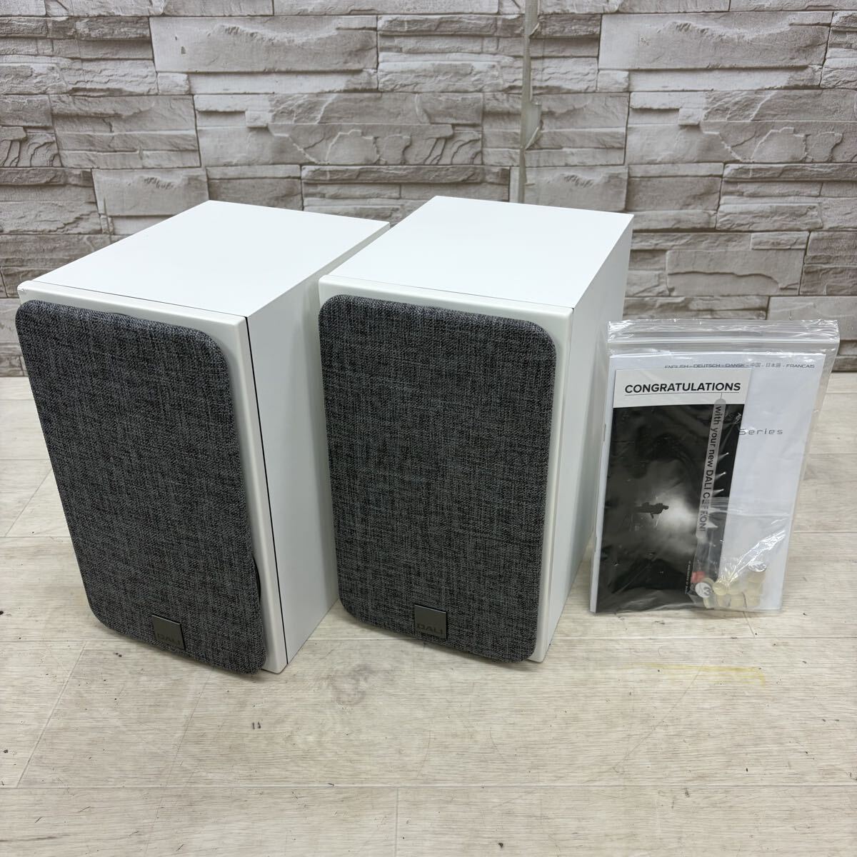 ☆1円〜☆ DALI ダリ 2ウェイ ブックシェルフ型 スピーカーシステム OBERON 1 ホワイト ペア シリアル同番 セット OBERON1 スピーカー