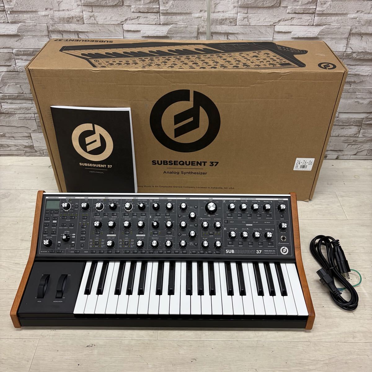 ☆1円〜☆ MOOG SUBSEQUENT 37 モーグ パラフォニックアナログシンセサイザー シーケンサー アナログシンセサイザー KORG コルグ